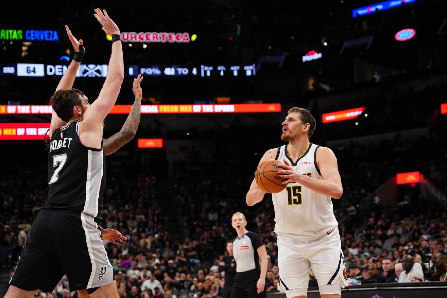 开云app-约基奇31+20+12穆雷39分 掘金客场20分逆转马刺